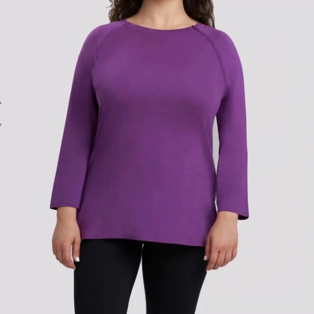 Care+Wear Womens Chest Port Access Shirt in Black - Picture 2 of 6